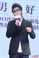 组图：沙宝亮出辑融入舞曲 黄渤助阵自封歌王