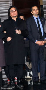 组图：法外交部长授予周迅文学及艺术骑士勋章