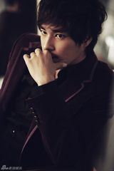 高清图：蓝正龙写真裸片曝光 气质型男挑战不修片