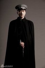 组图：献礼剧《开天辟地》蒋介石定妆照 