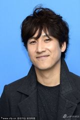 组图：《惠媛》记者会 李善均郑彩恩亮相