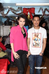 组图：《怒火街头》演员聚会郑嘉颖胡杏儿亮相 