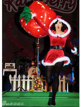 幻灯图集：欧美明星过圣诞 奥巴马亲民LADYGAGA雷人