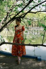 组图：时尚主播悦悦携手《VOGUE》提倡加法健康