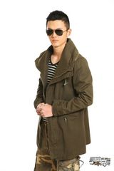 组图：《麻辣女兵》男一号曝光 桀骜少年俊朗帅气