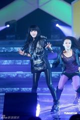 幻灯图：众星出席劲歌优秀选颁奖礼 Twins仍受肯定