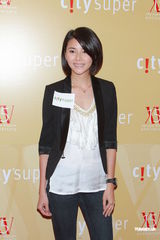 组图:蔡一智等出席活动 蒙嘉慧生日郑伊健送钻饰