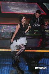 组图：金钟奖现场郭静林育羣卓文萱载歌载舞