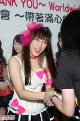 组图：早安少女组台湾握手会引千名粉丝