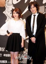 组图：张根硕演《漂亮男人》剪乱发变玉面小生