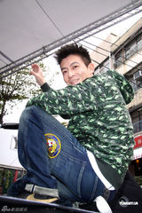 高清组图：陈冠希发新碟 不求销量只望被倾听心声