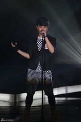 幻灯组图：快男全国30强诞生 师洋入选“快乐天团”