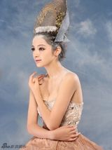 组图：“香妃”麦迪娜纯美婚纱大片曝光