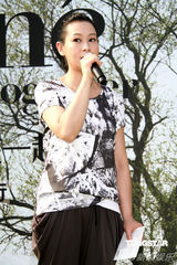 高清图：刘若英时隔两年再出专辑 单曲拿八大冠军