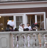 组图：田亮叶一茜为女摆卡通生日宴 刘烨舒淇送祝福