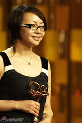 高清组图：孙红雷白玉兰冷静夺视帝 宋丹丹鞠躬致谢