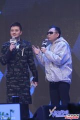 组图：Twins新城变红粉佳人 林峰帅气王祖蓝搞怪