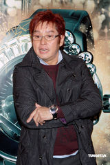 幻灯：谢婷婷常为柏芝买礼物 谭咏麟兴奋谈刘翔