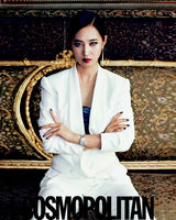 组图：少女时代侑莉时尚写真 冷艳性感魅力十足