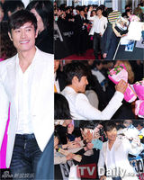 组图：朴信惠昌珉等助阵《特种部队2》VIP首映