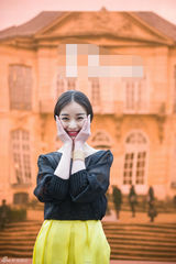 冯绍峰携女友亮相巴黎高订秀 倪妮新片2月开拍