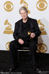 组图：布莱恩-威尔逊获格莱美最佳历史性专辑