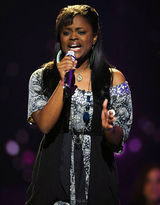 幻灯图：第九季《美国偶像》女生10进8 渐入佳境