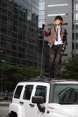 幻灯：罗志祥邀300粉丝拍MV 耍浪漫宠溺女友