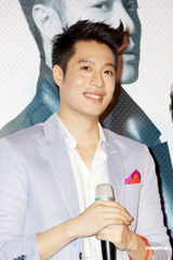 组图：周汤豪新碟挑战创作 欲送母亲Lady Gaga门票