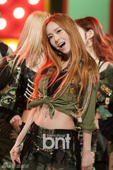 组图：少女时代录制《MCD》变嘻哈战士夺冠