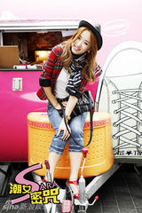 组图：SARA韩国街头时尚大片 不潮不花钱