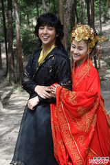 组图：金基范陈昱霖曝《吉祥天宝》吻戏NG20次