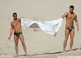 幻灯图集：瑞奇-马丁和男友海边度假照片曝光