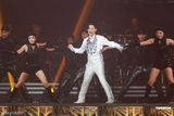 组图：张学友香港个唱揭幕 秀复古风秀踢踏舞