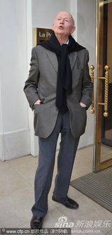 幻灯图：电影节主席及导演已抵达下榻酒店