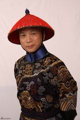 组图：《后宫甄嬛传》曝定妆照 孙俪蔡少芬斗艳