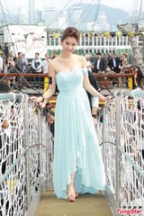 组图：陈豪否认太太已返港 岑丽香急澄清绯闻