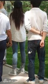 组图：赵薇《致青春》百张片场工作照曝光