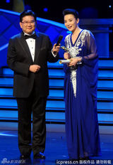 组图：第18届白玉兰奖现场 黄海波小宋佳夺帝后