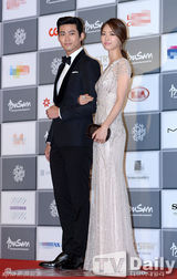 组图：群星闪耀第18届釜山国际电影节红地毯