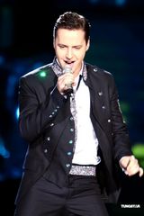 组图：维塔斯献唱南宁民歌节 “海豚音”点燃全场