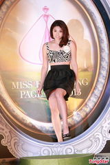 组图：20位候选港姐首晤传媒 佳丽现场展风姿