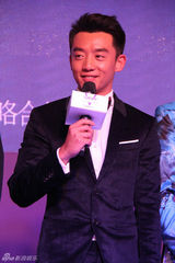 组图：郑恺耿乐张睿等出席精品盛典获风尚封号