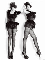 组图：刘筱筱脱变黑天鹅写真 短发造型惊艳四座