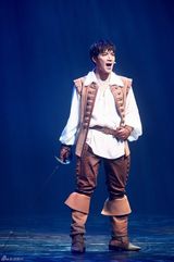 高清组图：Jun.K誉恩音乐剧《三剑客》谱恋曲