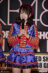 组图：AKB岛崎遥香带病宣传 川荣李奈撩裙秀腿