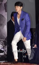 组图：玄彬携《逆鳞》复出 花美男渐消瘦