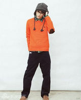 组图：康飞冬季潮男写真曝光 简单随意中秀出潇洒