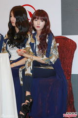 高清组图：Beast等赴港开唱 泫雅望与PSY再合作