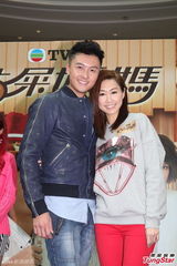 组图：岑丽香开心拍古装剧 米雪将性感演粤剧